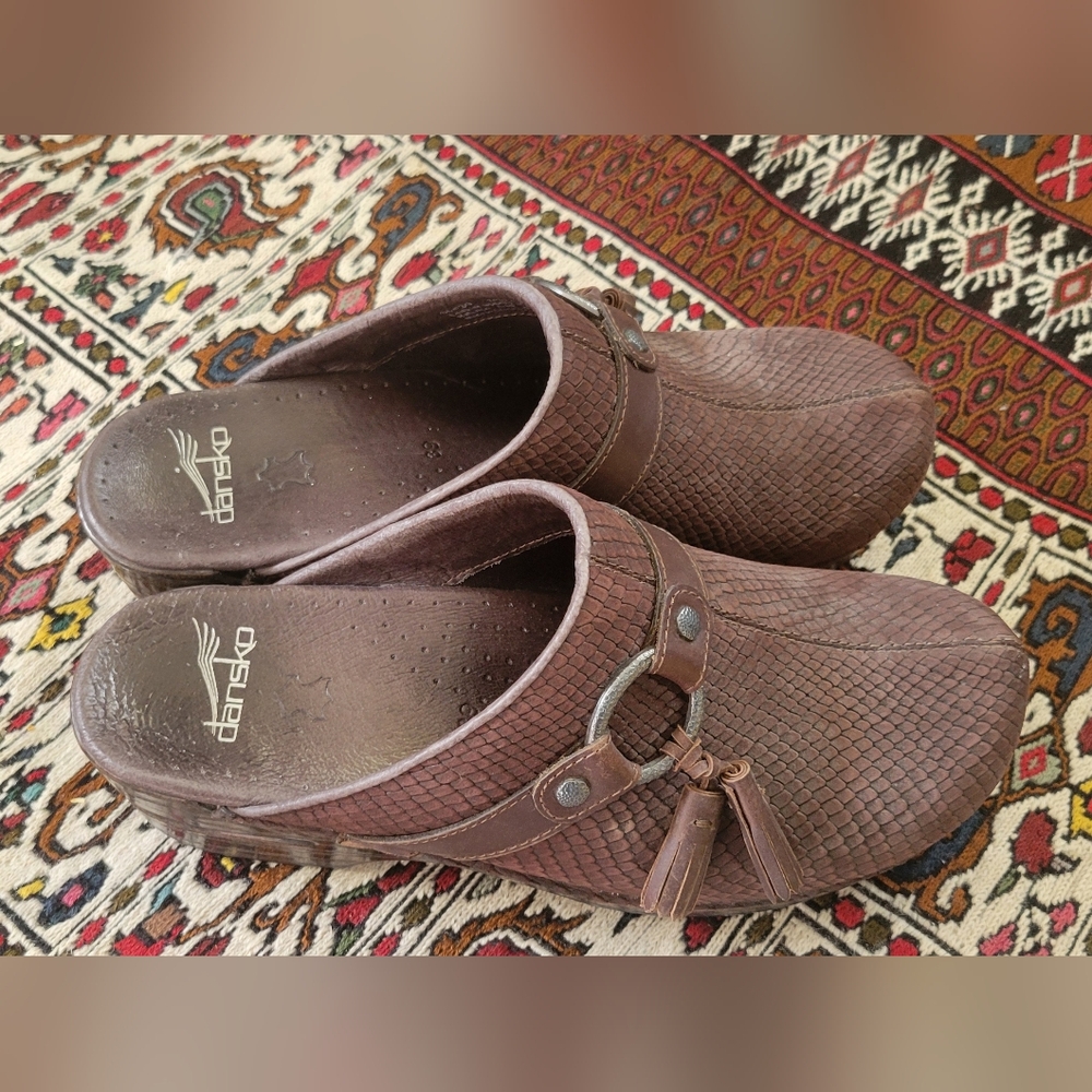 Dansko Brown Shandi Clogs with Tassel Sz 39